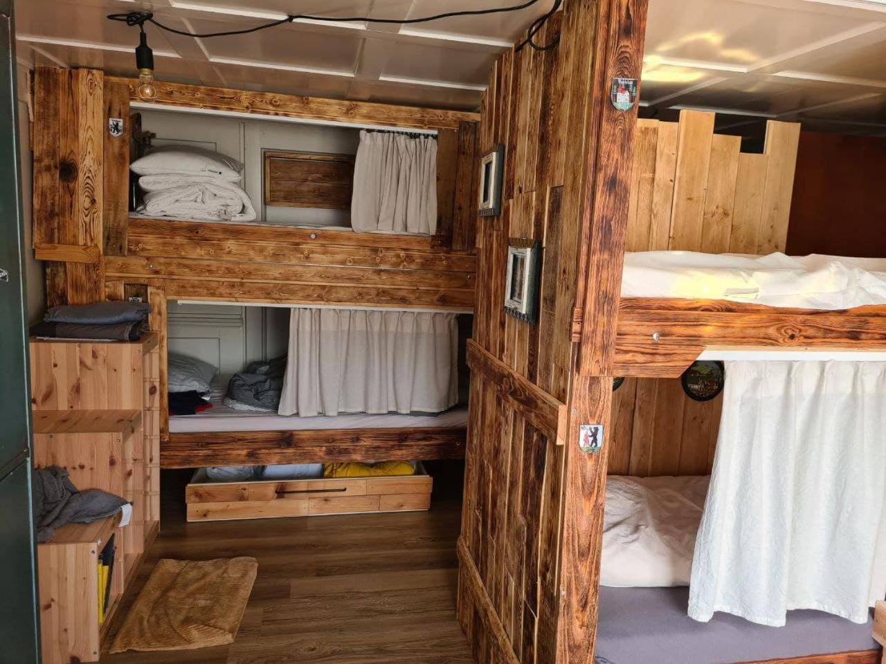 Backpacker Baeren Apartment Urnasch Bilik gambar